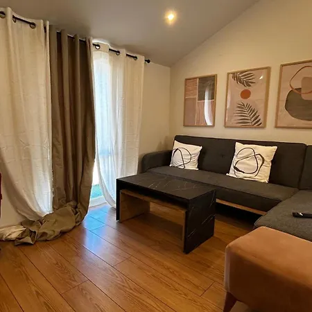 アパート άνετο και πολυτελές οροφοδιαμέρισμα 2 ハニア