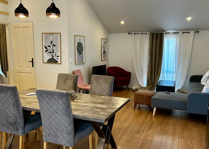 άνετο και πολυτελές οροφοδιαμέρισμα 2