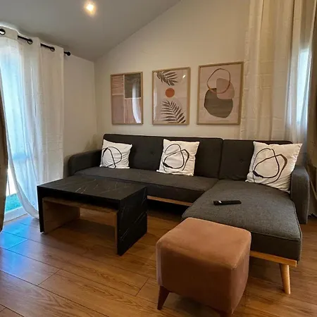άνετο και πολυτελές οροφοδιαμέρισμα 2 Apartment