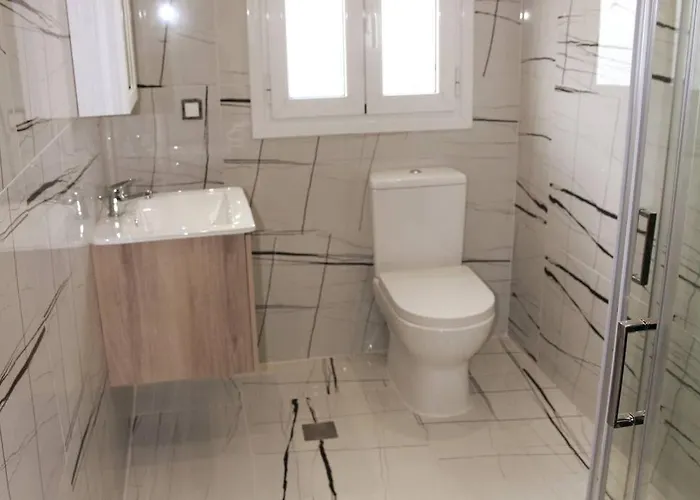 Διαμέρισμα άνετο και πολυτελές οροφοδιαμέρισμα 2 *