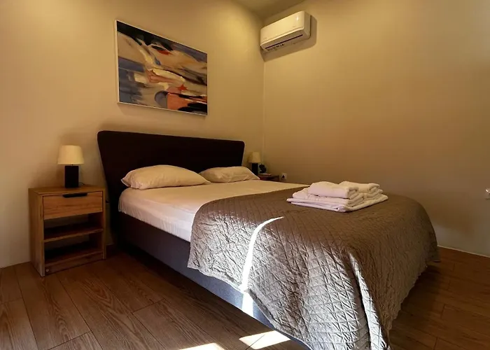 άνετο και πολυτελές οροφοδιαμέρισμα 2 * Χανιά